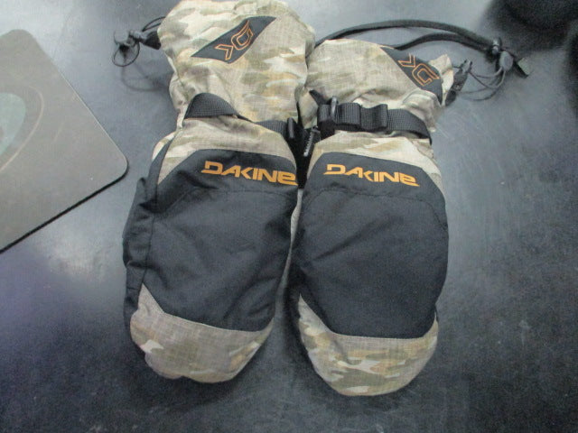 Load image into Gallery viewer, Used Dakine Snow Mitts Size Mens 8.5 Hole on Right Hand Thumb

