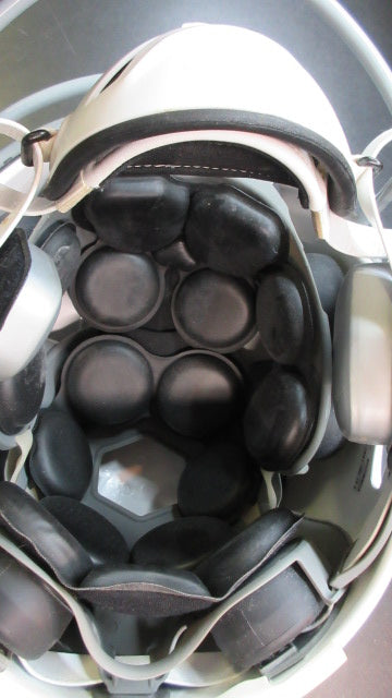 Load image into Gallery viewer, Used Xenith X2E+ Football Helmet - Size Youth Medium
