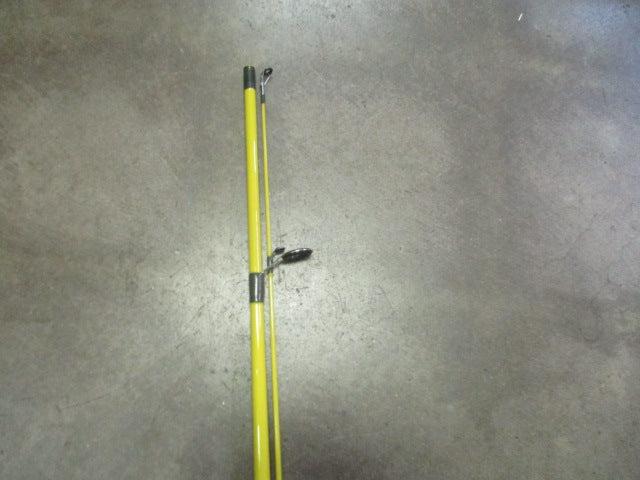 Load image into Gallery viewer, Used Fin-Chaser 6&#39; 2-Piece Fishing Pole
