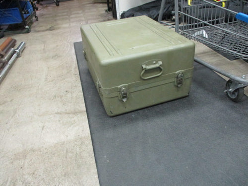 Used US Property Military 8 Buckle Box