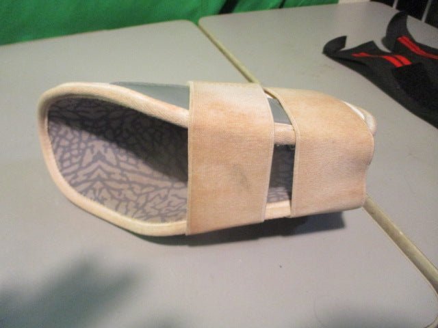 Load image into Gallery viewer, Used Jordan Fly Batters Elbow Guard
