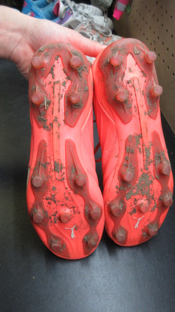 Load image into Gallery viewer, Used Puma Men's King Pro Fg/AG Soccer Cleats - Size 8.5
