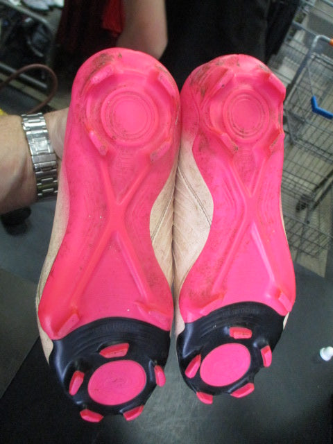 Load image into Gallery viewer, Used Nike Phantom Pink White Soccer Cleats
