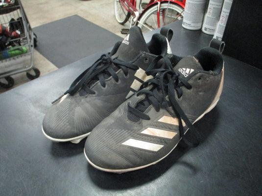 Used Adidas Cleats in Black Size 4