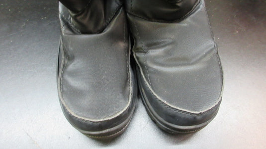 Used WFS Winter Snow Boots - Size 6