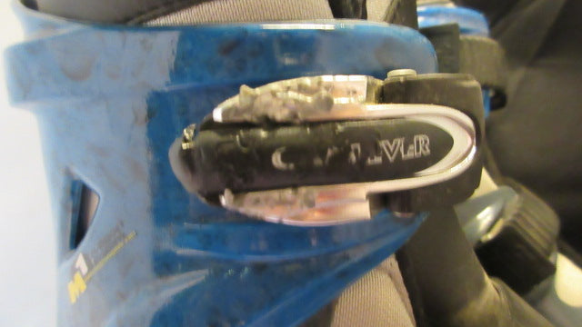 Load image into Gallery viewer, Used Roller Derby Elite Proline 900 In Line Skates Size 7 - wear on buckles
