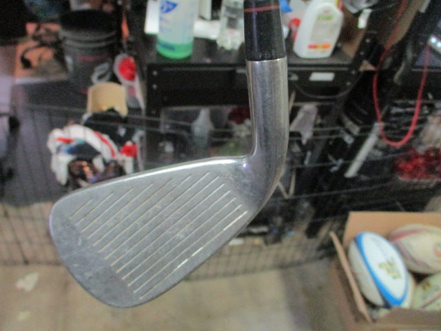 Load image into Gallery viewer, Used Nike V R 4 Iron RH Steel Shaft  (Small Dent on back) See Pics
