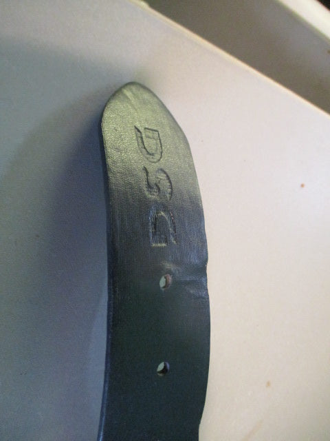 Load image into Gallery viewer, Used DSG Dark Blue Youth Baseball Belt
