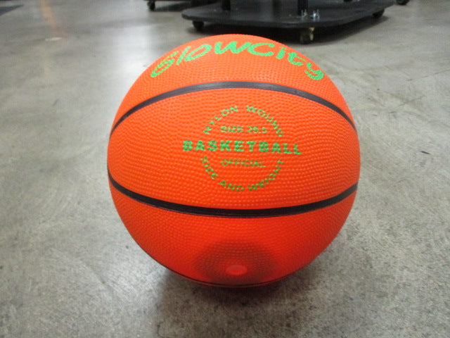 Load image into Gallery viewer, Used GlowCity Official Size Light Up Basketball

