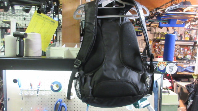 Load image into Gallery viewer, Used Easton Walk-Off IV Baseball Back Pack
