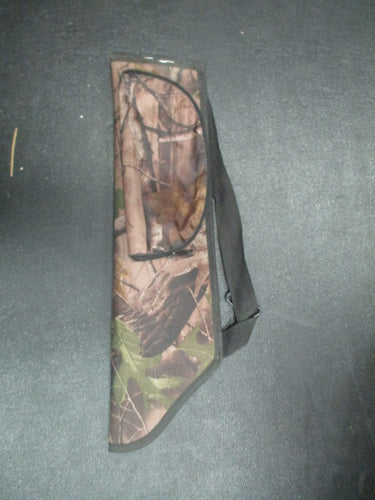 Used Camo Hunting Arrow Quiver