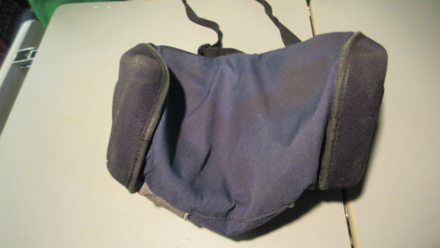 Load image into Gallery viewer, Used Kelsyus fanny Pack Cooler
