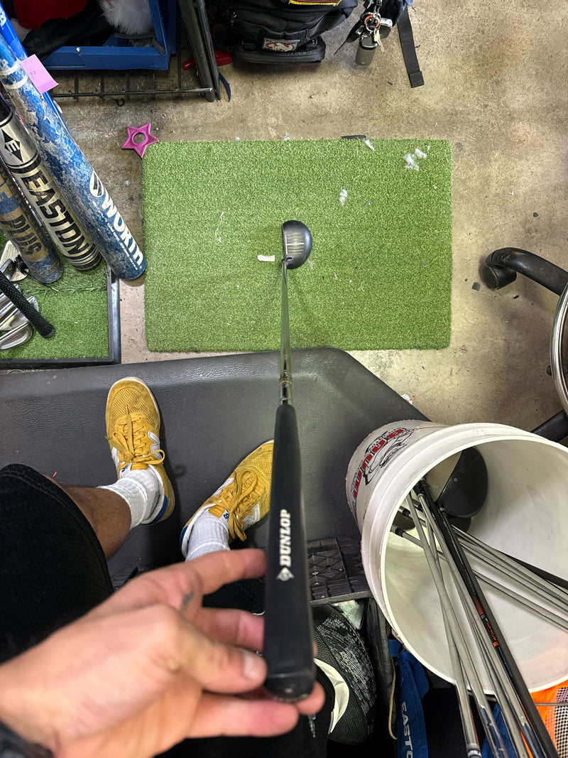 Load image into Gallery viewer, Used Dunlop Black Max Plus 560 Series Right Hand Mallet Putter 32.5"
