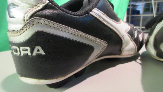 Load image into Gallery viewer, Used Diadora Scudetto Leather Youth 3 Soccer Cleats - (Some Wear)
