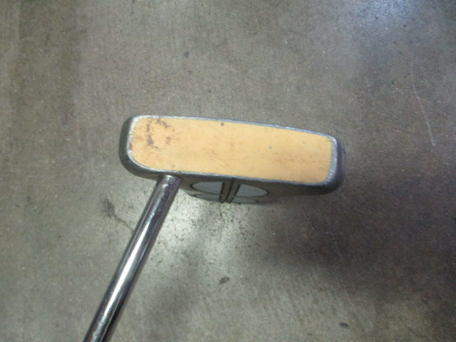 Load image into Gallery viewer, Used White Junior 30" Putter -  RH

