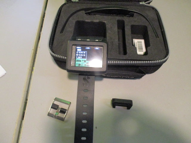 Load image into Gallery viewer, Used ScubaPro G2 DIVE COMPUTER With Heart Rate Transmitter and Case
