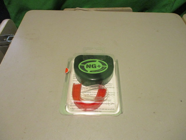 Load image into Gallery viewer, Sport Size 1 Size Fits All MOUTHGUARD
