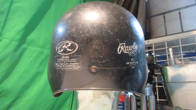 Load image into Gallery viewer, Used Rawlings Youth Baseball Helmet
