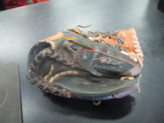 Used Easton Mako 11.5