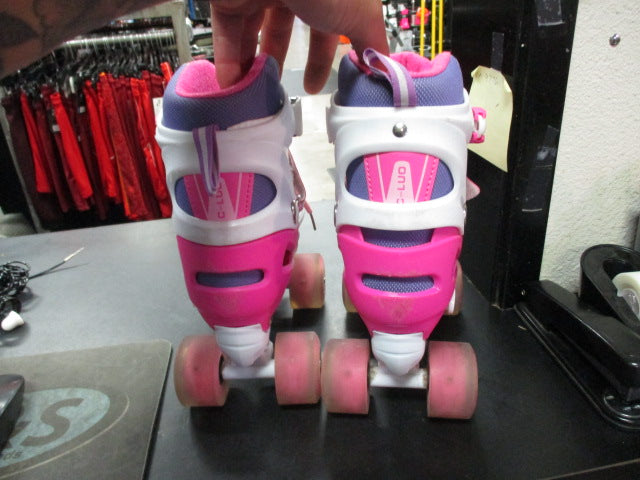 Load image into Gallery viewer, Used C-Luo Cool Bear Size Small Adjustable Roller Skates
