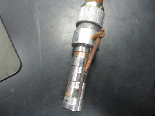 Used Standard Dumbbell Handle W/ Collars