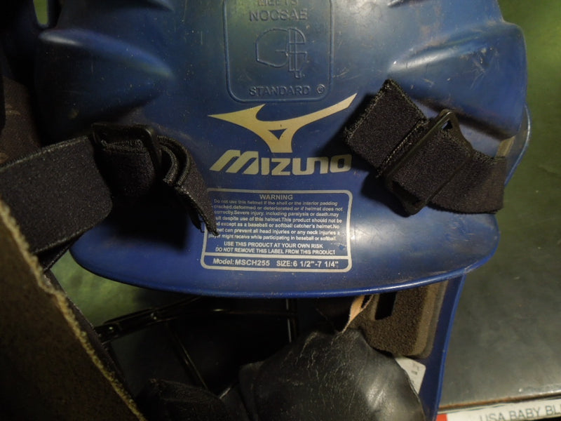 Load image into Gallery viewer, Used Mizuno Samurai MSCH255 Blue Hockey Style Catchers Helmet Size 6 1/2 - 7 1/4
