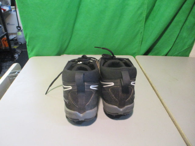 Load image into Gallery viewer, Used Nike Alpha Cleats Size 10.5
