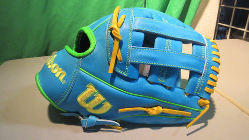 New Wilson Spring 2025 A2000® PP05 11.5” Infield Glove