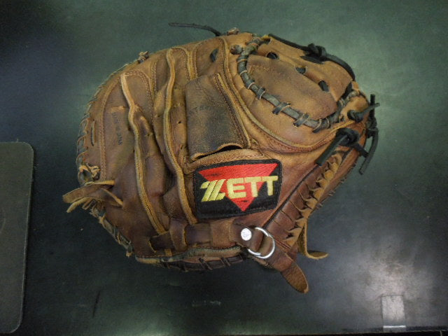 Load image into Gallery viewer, Vintage ZETT ZiLux Series BIC-1402 Steerhide RHT Catchers Mitt
