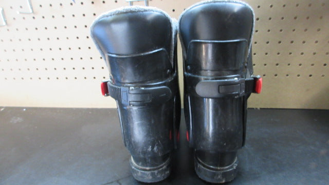 Load image into Gallery viewer, Used Axis Ax 01 Youth Ski Boots - Size 4
