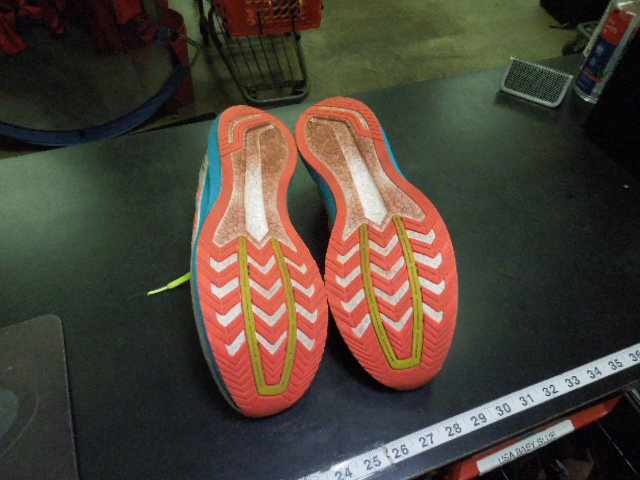 Load image into Gallery viewer, Used Saucony Endorphin Speed 2 Running Shoes Size 12
