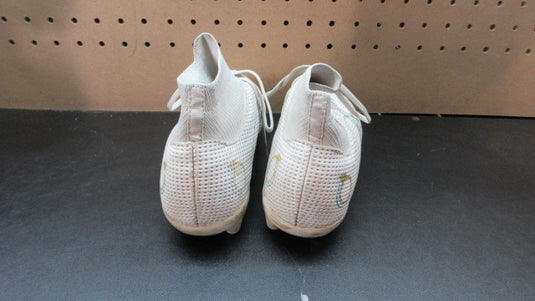 Used Breooes Soccer Cleats - Youth