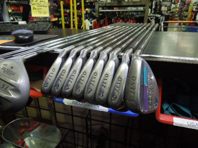 Load image into Gallery viewer, Used Zevo Comp Equipe Attack Zone Oversized Right Hand 11pc Golf Club Set
