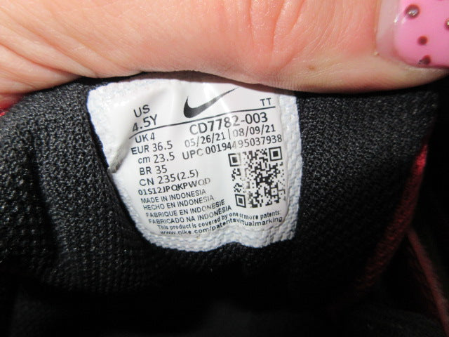 Load image into Gallery viewer, Used Nike Court Borough Mid 2 Basketball Shoes - Size Youth 4.5
