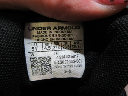 Used Under Armour Spotlight Franchise 2.0 RM Football Cleats - Size Youth 5
