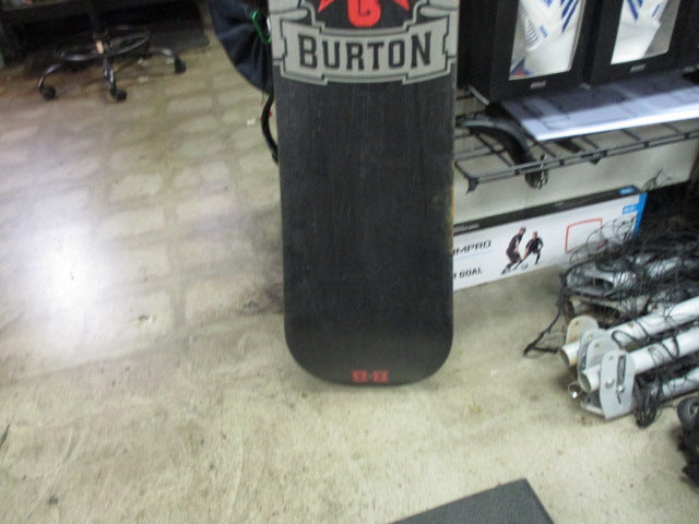 Load image into Gallery viewer, Used Burton Knight 162 CM Snowboard (Binding Needs New Buckle)

