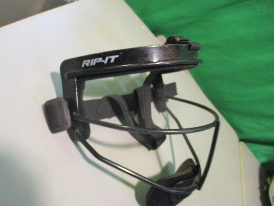Used Rip-It Youth Softball Fielders Mask