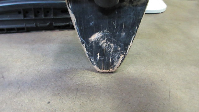 Load image into Gallery viewer, Used Quest 40&quot; Longboard - small tip peeling
