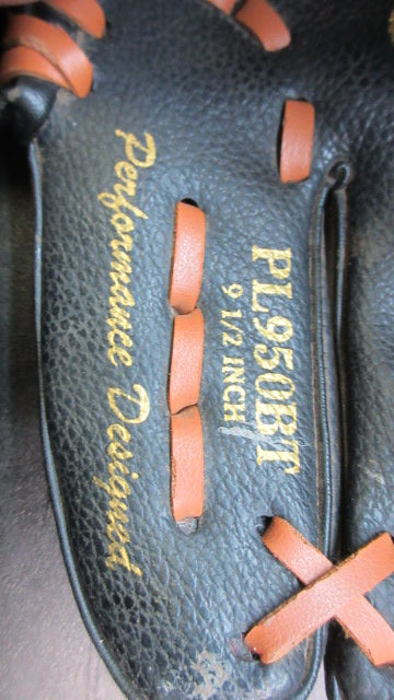 Load image into Gallery viewer, Used Rawlings Players Series 9.5&quot; Glove - RHT
