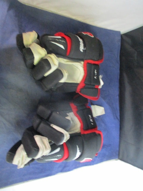 Load image into Gallery viewer, Used Bauer 4-Roll Pro 15&quot; Senior Hockey Gloves

