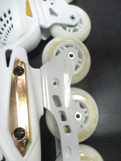 Load image into Gallery viewer, Weiqiu Size 6 In-line Skates
