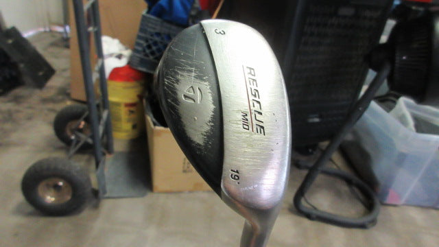 Load image into Gallery viewer, Used TaylorMade Rescue Mid 19 Deg 3 Hybrid - RH - small wear
