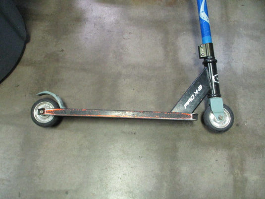 Used Fuzion Pro X-3 Scooter - wear on back wheel