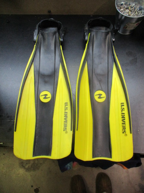 Load image into Gallery viewer, Used U.S Divers Sea Lion Sucba Fins - Size Small/Med
