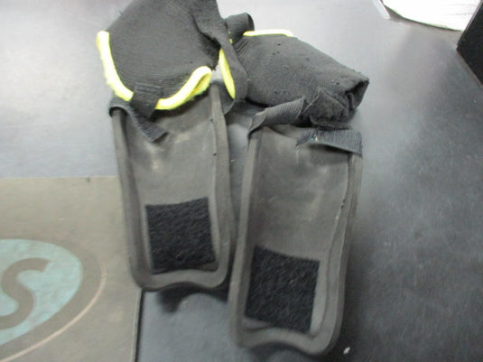 Used Champro LP Size 4'0 - 5'0 Soccer Shin Guards