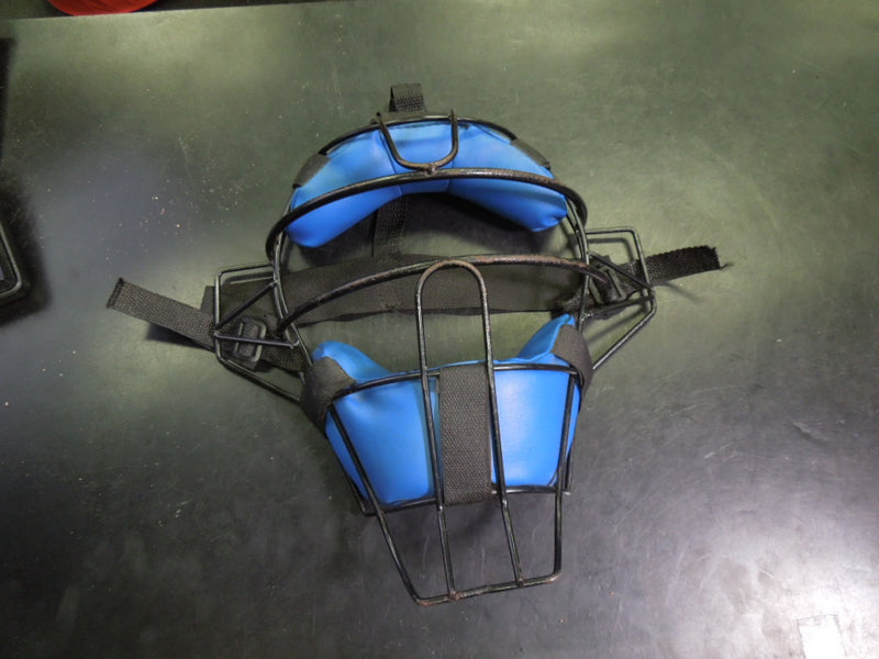 Load image into Gallery viewer, Used Unbranded Traditional Two Piece Catchers Mask
