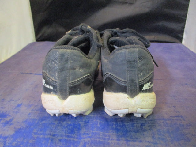 Load image into Gallery viewer, Used Nike Diamond Cleats Youth Size 3
