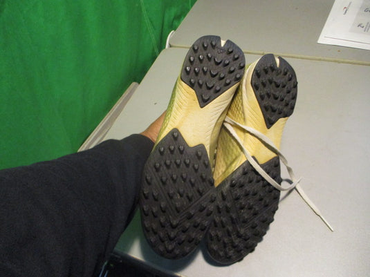 Used Adidas Indoor Soccer Shoes Size 8.5