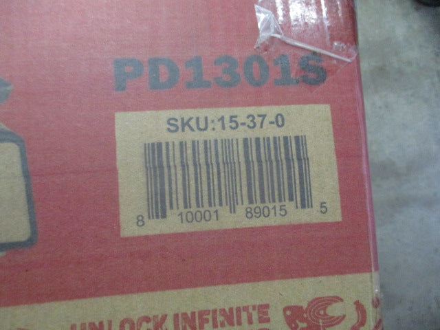 Load image into Gallery viewer, Royal Gourmet Portable 3-Burner 25,500 BTU Gas Griddle New In Box
