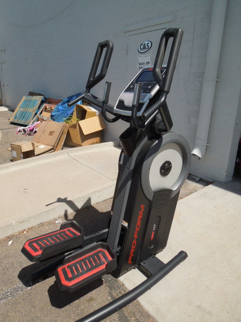 Load image into Gallery viewer, Used ProForm H7 Hiit Elliptical Trainer
